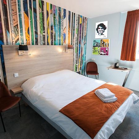 Logis - Hostellerie & Restaurant Du Marche Le Cateau-Cambresis Zewnętrze zdjęcie