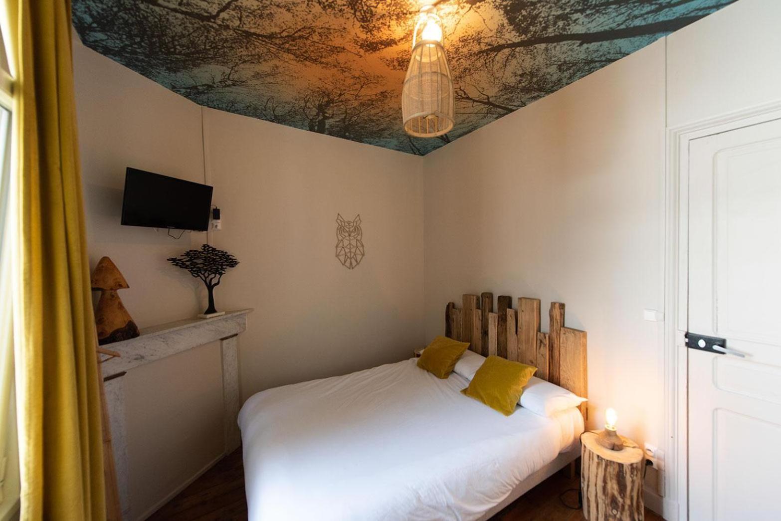 Logis - Hostellerie & Restaurant Du Marche Le Cateau-Cambresis Zewnętrze zdjęcie