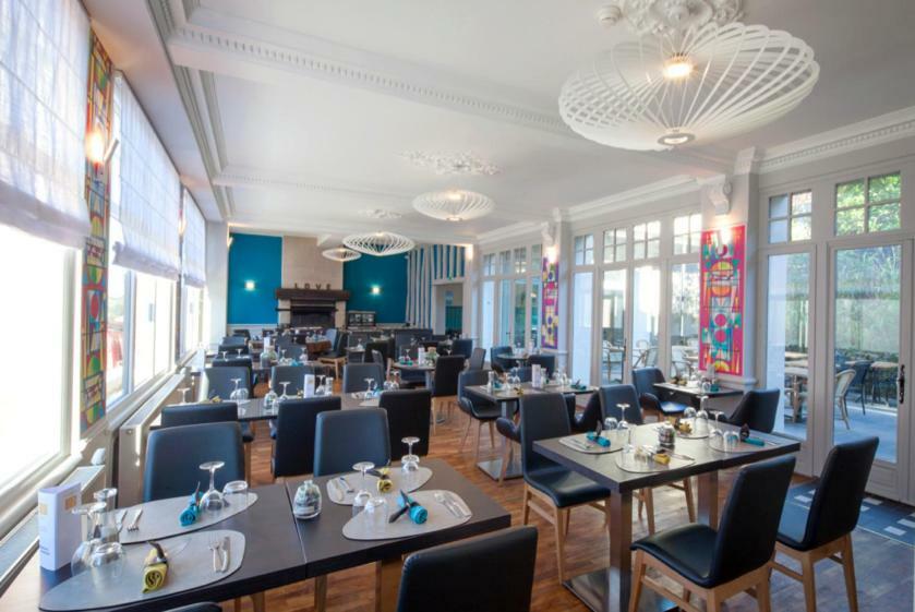 Logis - Hostellerie & Restaurant Du Marche Le Cateau-Cambresis Zewnętrze zdjęcie