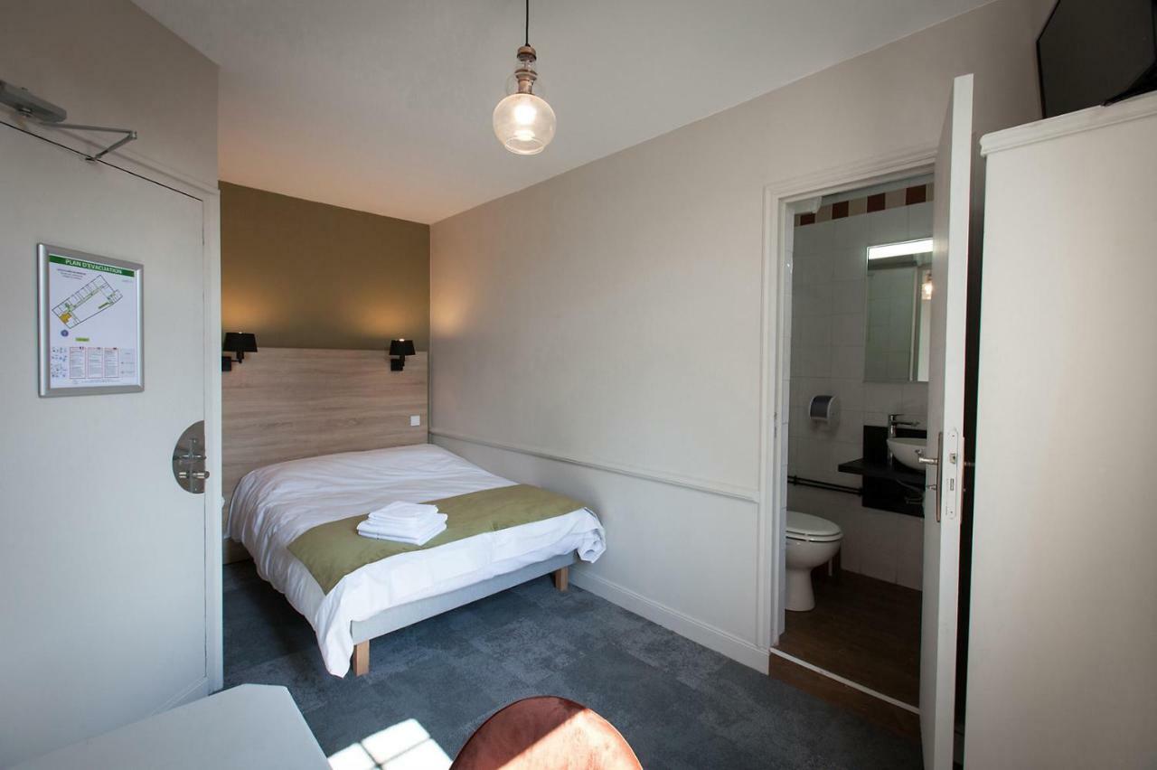 Logis - Hostellerie & Restaurant Du Marche Le Cateau-Cambresis Zewnętrze zdjęcie